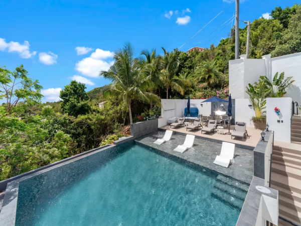 Luxurious Villa With Spectacular Views in St. Thomas